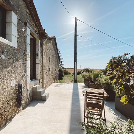 La Parenthese, Joli Studio Avec Terrasse Valeuil ภายนอก รูปภาพ