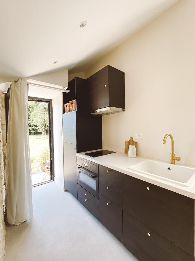 La Parenthese, Joli Studio Avec Terrasse Valeuil ภายนอก รูปภาพ